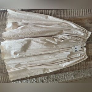 Zara old money! Xs Skirt! New with tags sold out everywhere.